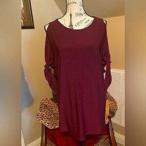 NWOT GIBSON & LATIMIER WOMENS COLD SHOULDER PLUM COLOR DRESS SIZE:M BARELY WORN